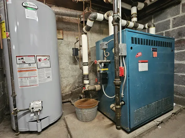 2159 East 2nd Street image 14 of 14