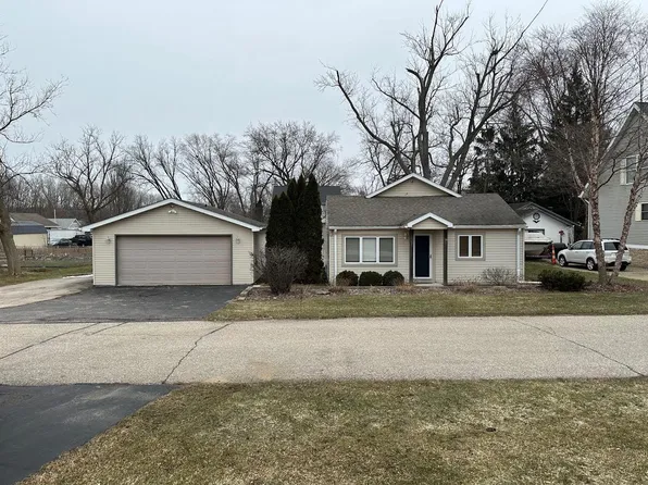 4214 Poplar DRIVE, Delavan, WI 53115