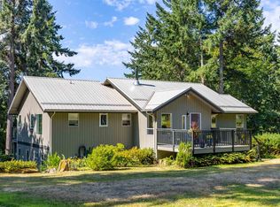 419 Clanton Rd, Southern Gulf Islands, BC V0N 1P0