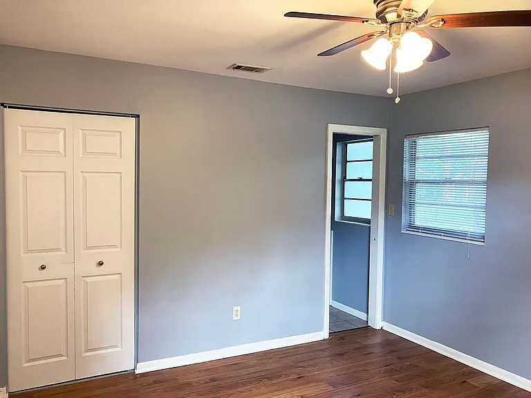 3504 NW 51st Ave — Photo 13