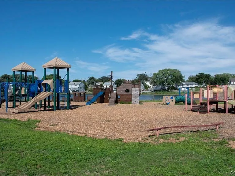 105 Sound Breeze Ave — Photo 30
