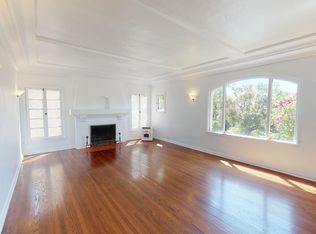 10747 Ashton Ave, Los Angeles, CA 90024