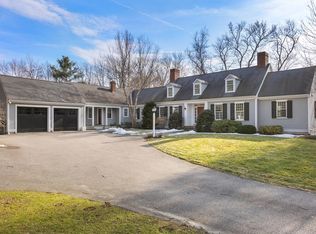 100 Oxford Rd, Westwood, MA 02090