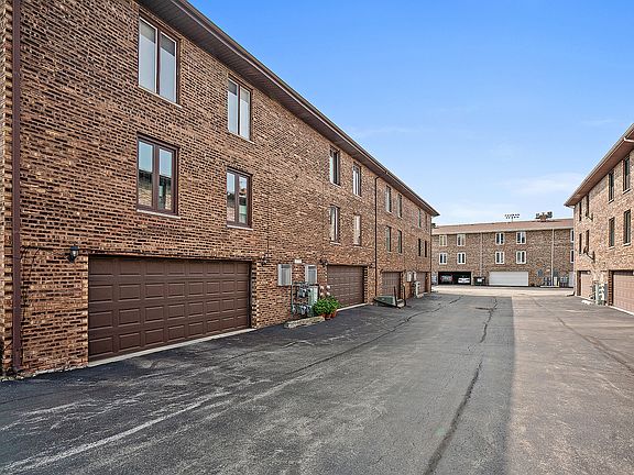 4th image of 11330 Moraine Dr APT G