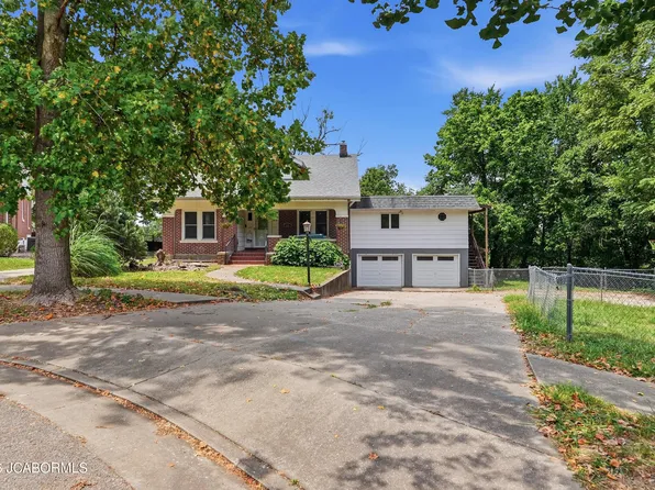 1016 Fairmount Ct, Jefferson City, MO 65101