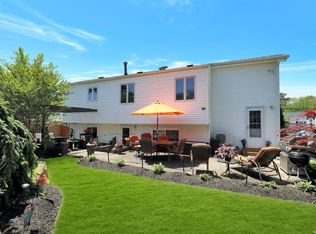 307 W 24th St, Deer Park, NY 11729