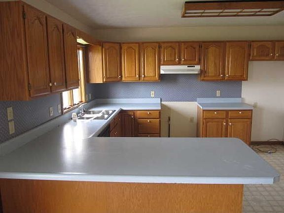 3rd image of 16629 Stoney Lane Dr