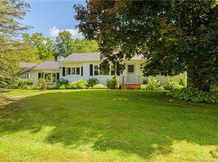 4 Brookfield Mdws, Brookfield, CT 06804