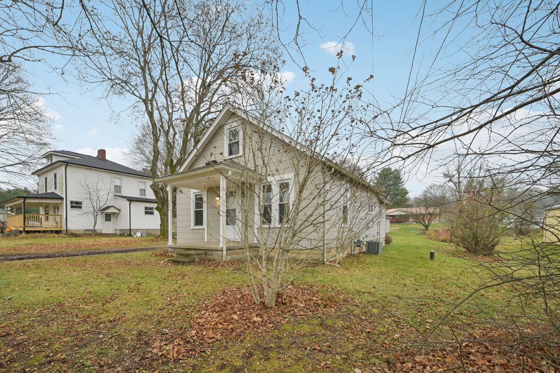 E High St-S2211-005.jpg