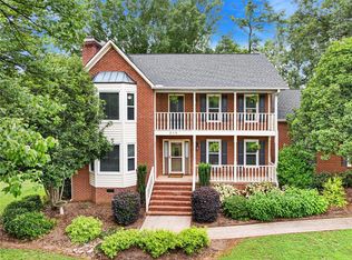 318 Chenoweth Dr, Simpsonville, SC 29681