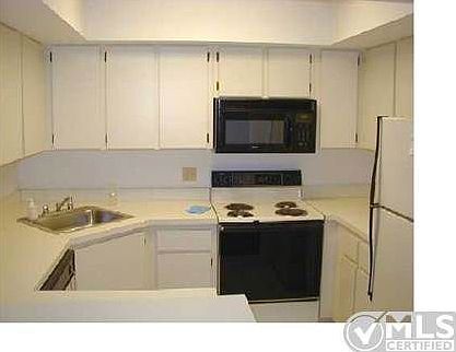 4th image of 3915 Village Dr Unit A