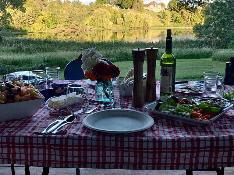An outdoor space to share a special dinner with guests