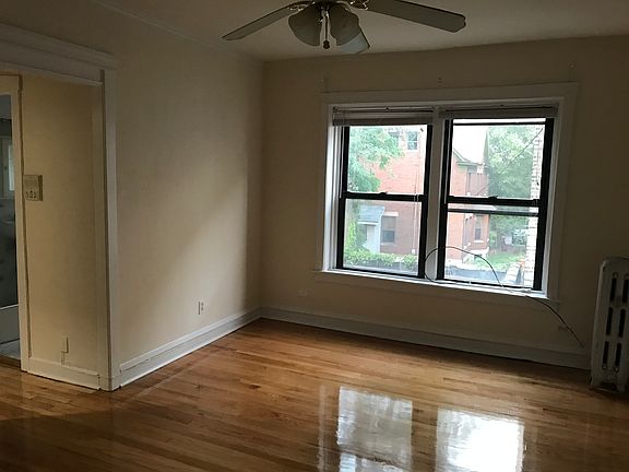 3rd image of 4631 N Winchester Ave APT 309