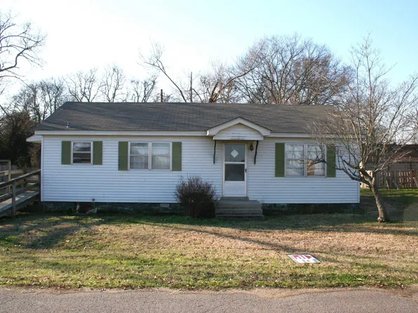 108 Walnut Cir, Dyersburg, TN 38024