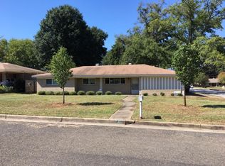 1421 Columbia Dr, Longview, TX 75601