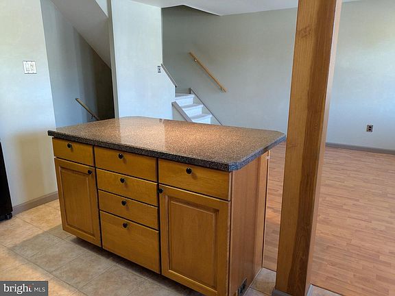 4th image of 100 E Glenolden Ave APT U20