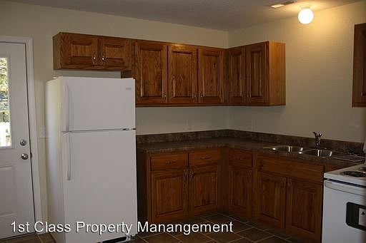 2nd image of 2600 Hickman Rd APT 4