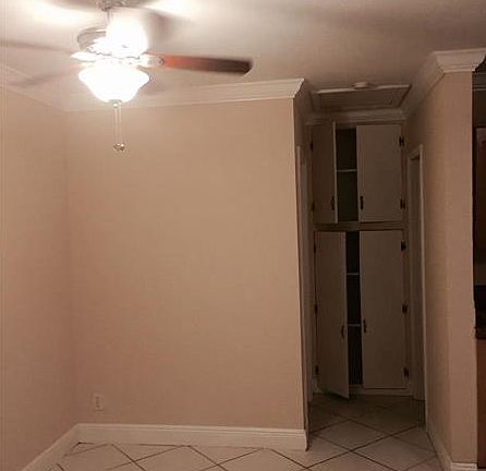 2nd image of 2210 Roosevelt St