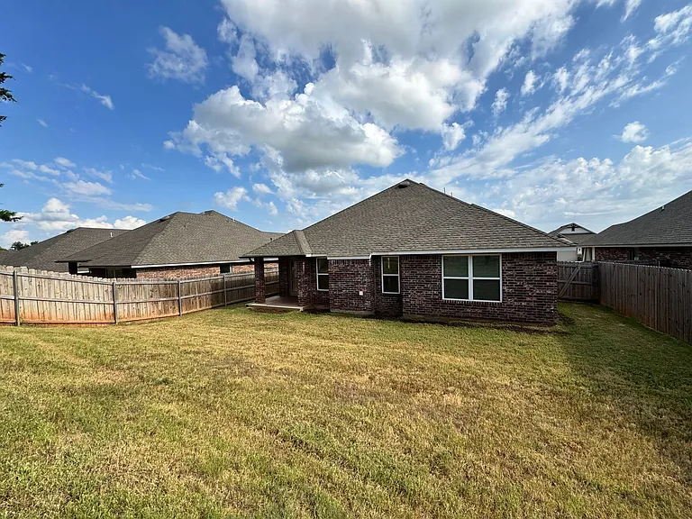 1113 Magnolia Dr — Photo 38