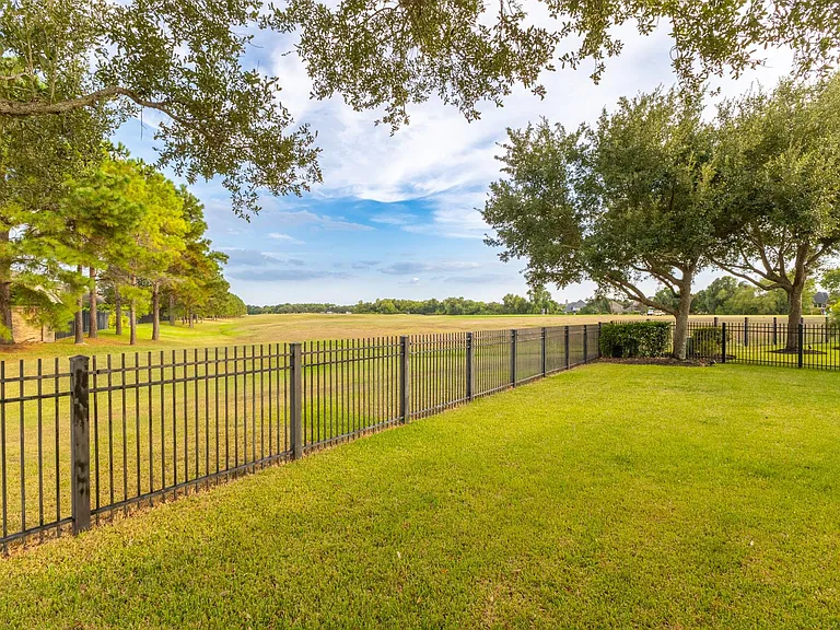8407 Iron Tree Ln — Photo 31