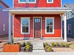 464 SW B St, Bentonville, AR 72712