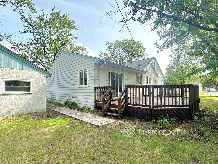 5757 Adair Ave N — Photo 17