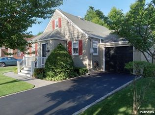 82 2nd St, North Arlington, NJ 07031