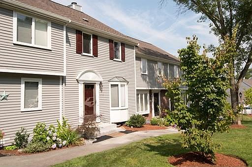 1st image of 4702 Deerfield Cir