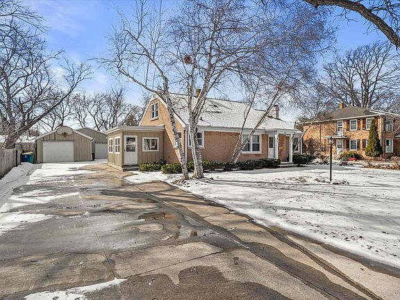 2nd image of 1093 Reed St