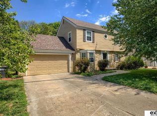 513 N 72nd Ave, Omaha, NE 68114