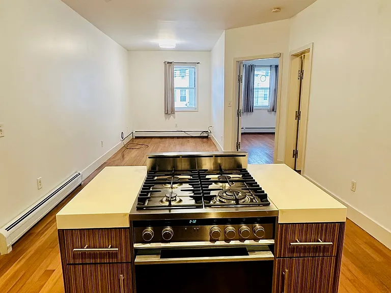 81 W 27th St #1 — Photo 4