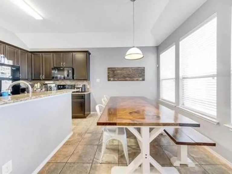 508 Timber Dr — Photo 10