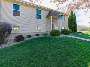 2216 S 2nd Ave, Morton, IL 61550