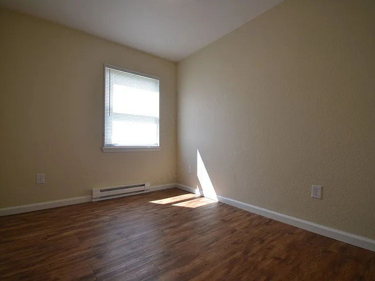 511 Church St — Photo 15