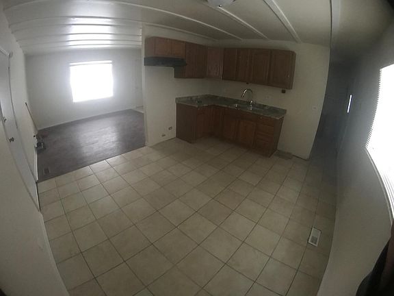 3rd image of 22526 Nichols Ave