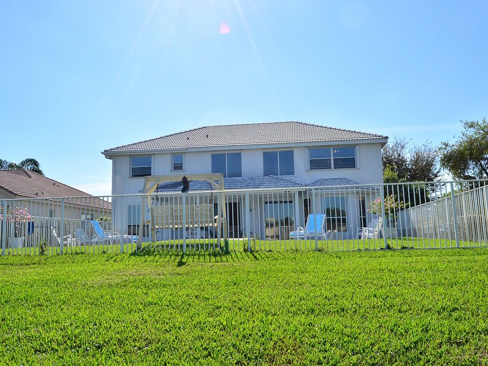 1st image of 6256 Floridian Cir