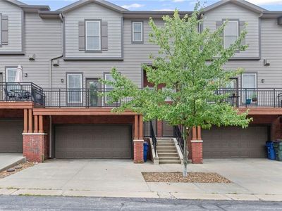 5245 Overland Dr APT D2, Lawrence, KS, 66049