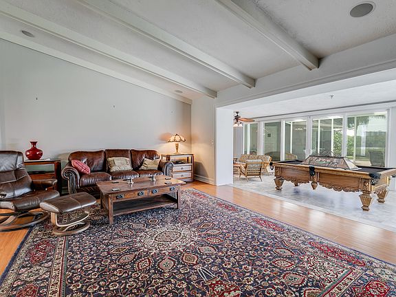 4th image of 9059 Baywood Park Dr