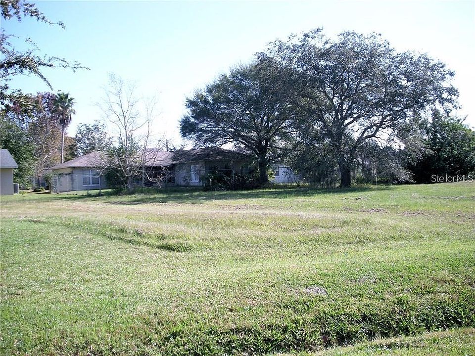 1st image of 923 San Carlos Way