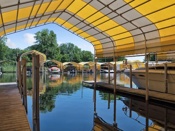 5440 Three Points Blvd APT 531, Mound, MN 55364