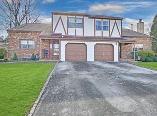 13 Wellington Ct, Sayreville, NJ
