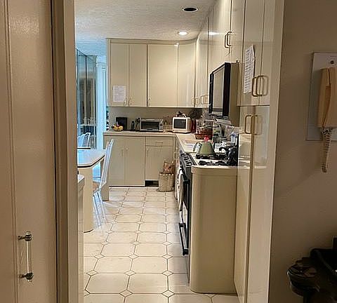 3rd image of 23-45 Bell Blvd APT 2G