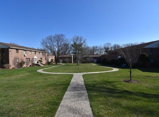 61 Troy Dr APT B, Springfield, NJ 07081