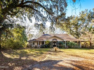 5219 Griffin St, Moss Point, MS 39563