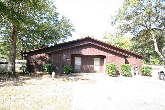 1st image of 8395 Country Walk Dr APT B