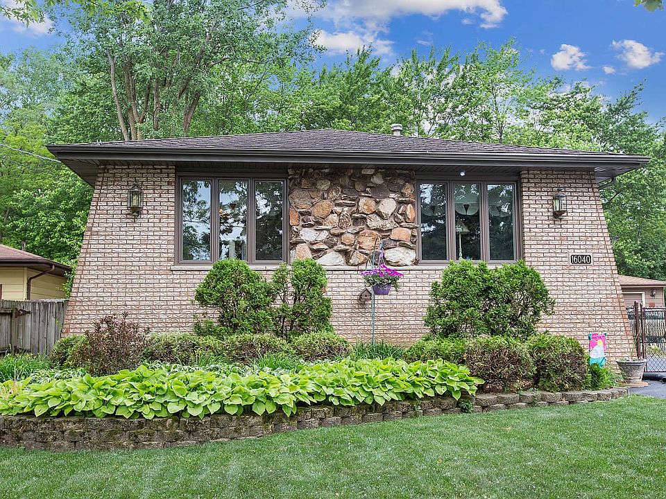 1st image of 16040 Forest Ave