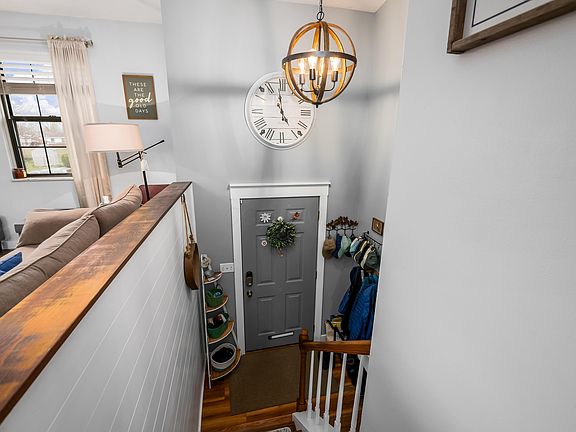 3rd image of 3870 Cypress Creek Dr