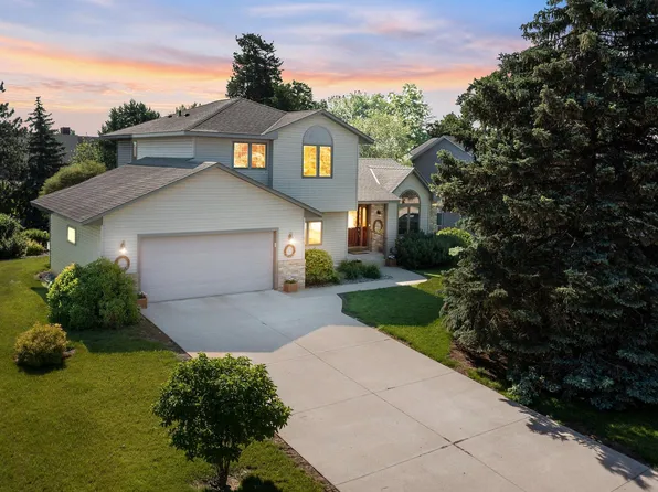 559 Timber Ridge Ct, Jordan, MN 55352