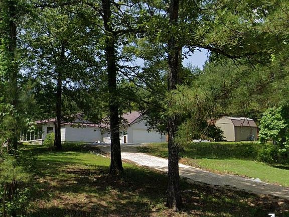5th image of 4176 N Scottsville Rd
