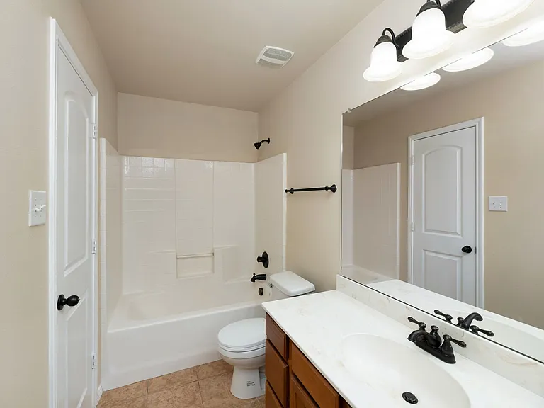 382 Armstrong Ln — Photo 16